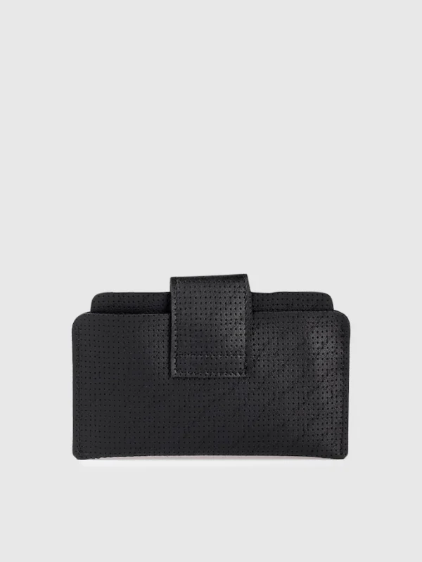 BAGGIT Men Black Solid Card Holder - Image 2