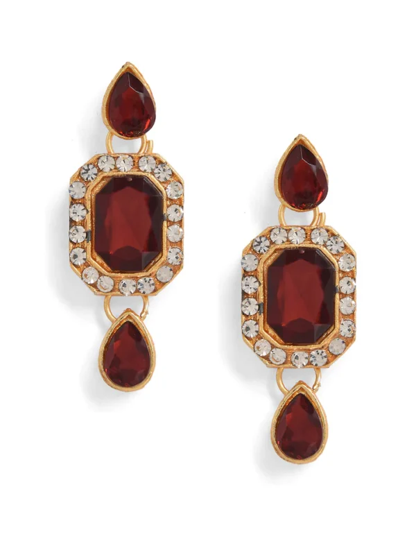 Gold-Plated Stone Studded & Beaded Jewellery Set Consisting Necklace, a pair of Earrings and Maang Tikka - Image 4